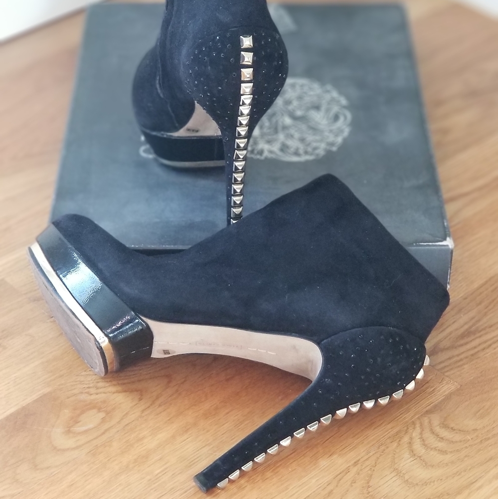 Buy2 Get 1 FREE!!⭐️ Studded Suede Platform Booties
